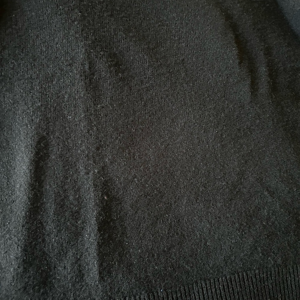 Women’s Theory Cashmere Crewneck Sweater in Black - Picture 8 of 9
